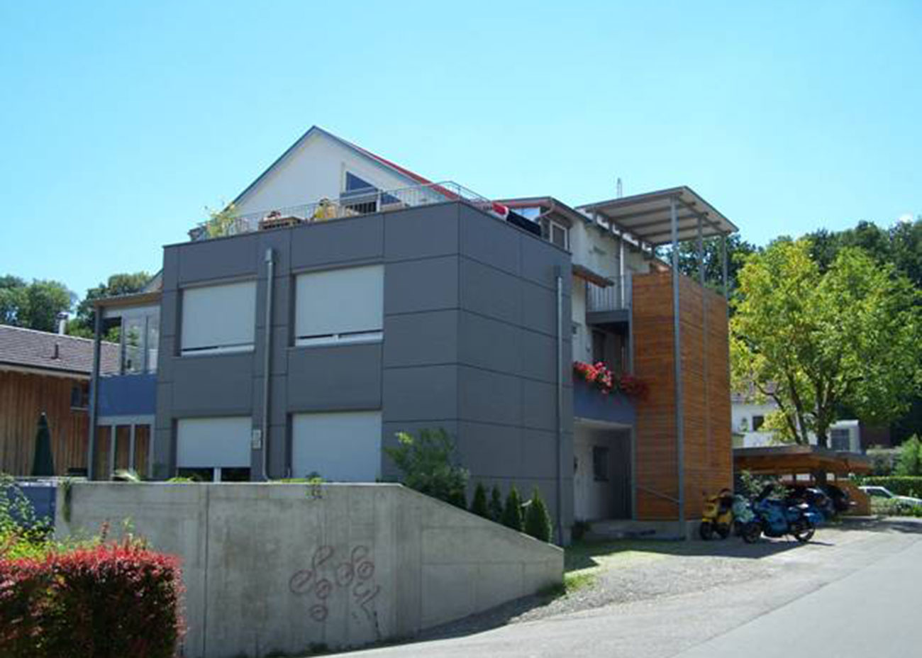 Sanierung und Erweiterung best. Gebäude zu einem Mehrfamilienhaus Schleyerweg 2, Konstanz
